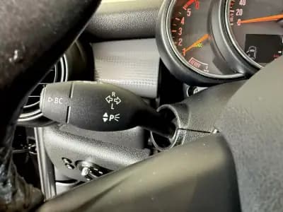 Vendo MINI One 2016 - 12999 EUR, 132000 km - AUTO.MOTO.pt