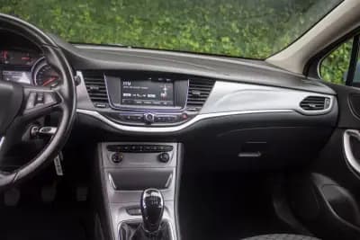 Sell Opel Astra Sports Tourer 2017 - 11500 EUR, 164500 km - AUTO.MOTO.pt