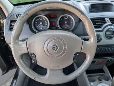 Sell Renault Mégane Break 2004 - 2500 EUR, 293560 km - AUTO.MOTO.pt