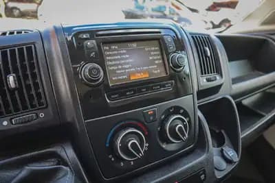 Sell Peugeot Boxer 335 L3H2 BLUEHDI 130 PREMIUM 2019 - 18700 EUR, 208000 km - AUTO.MOTO.pt