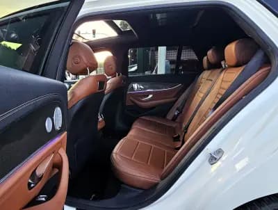 Vendo Mercedes-Benz E 220 2017 - 31500 EUR, 150000 km - AUTO.MOTO.pt