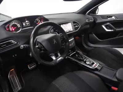 Sell Peugeot 308 2020 - 15500 EUR, 60000 km - AUTO.MOTO.pt