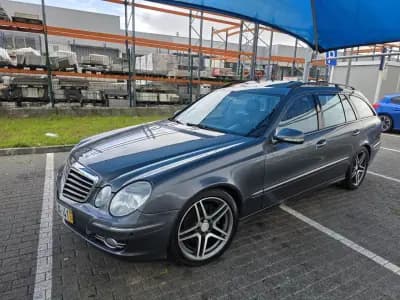 Vendo Mercedes-Benz E 220 2007 - 8990 EUR, 330000 km - AUTO.MOTO.pt
