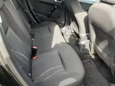 Sell Peugeot 208 2015 - 7450 EUR, 100037 km - AUTO.MOTO.pt