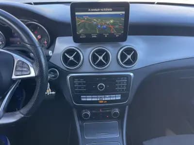 Vendo Mercedes-Benz CLA 200 2017 - 27990 EUR, 133325 km - AUTO.MOTO.pt