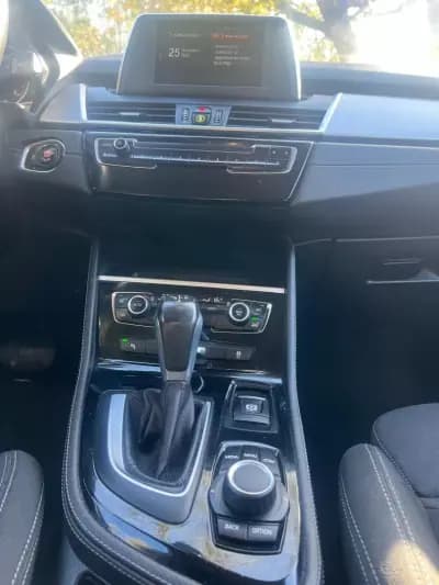 Vendo BMW 216 Active Tourer 2018 - 18900 EUR, 117632 km - AUTO.MOTO.pt