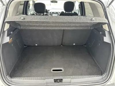 Vendo Renault Captur 2016 - 13490 EUR, 143000 km - AUTO.MOTO.pt