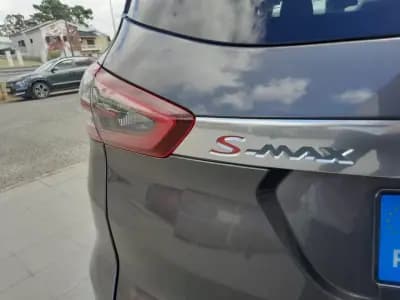 Vendo Ford S-Max 2016 - 17750 EUR, 151186 km - AUTO.MOTO.pt