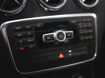 Vendo Mercedes-Benz A 180 2014 - 12990 EUR, 149000 km - AUTO.MOTO.pt