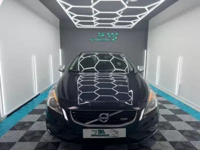 Vendo Volvo S60 2011 - 8999 EUR, 221000 km - AUTO.MOTO.pt