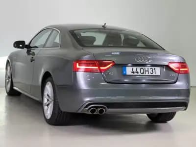 Vendo Audi A5 2015 - 21990 EUR, 59192 km - AUTO.MOTO.pt