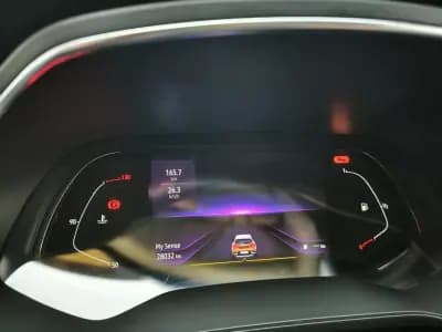 Vendo Renault Captur 2022 - 18900 EUR, 28032 km - AUTO.MOTO.pt