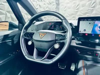 Vendo Cupra Born 2022 - 35990 EUR, 26601 km - AUTO.MOTO.pt