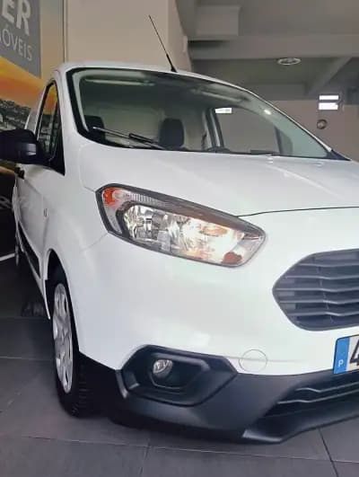 Sell Ford Transit Courier 2020 - 10990 EUR, 129167 km - AUTO.MOTO.pt