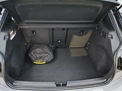 Vendo Volkswagen ID.3 2023 - 25890 EUR, 14500 km - AUTO.MOTO.pt