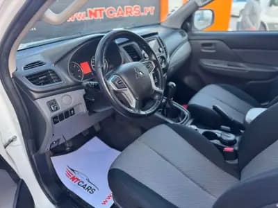 Sell Mitsubishi L200 2019 - 27900 EUR, 174579 km - AUTO.MOTO.pt