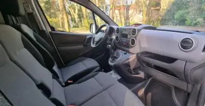 Vendo Peugeot Partner 2018 - 9450 EUR, 204000 km - AUTO.MOTO.pt