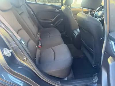 Vendo Mazda 3 2016 - 9800 EUR, 223000 km - AUTO.MOTO.pt