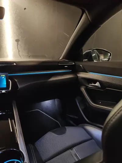 Vendo Peugeot 508 2021 - 24750 EUR, 79874 km - AUTO.MOTO.pt