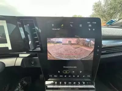 Vendo Renault Mégane E-Tech 2022 - 24999 EUR, 101000 km - AUTO.MOTO.pt