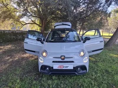 Sell Abarth 695 2023 - 29990 EUR, 6300 km - AUTO.MOTO.pt