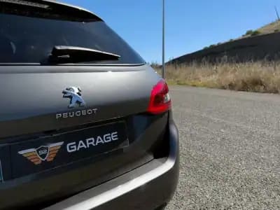 Vendo Peugeot 308 SW 2017 - 13990 EUR, 130000 km - AUTO.MOTO.pt