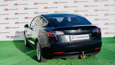 Vendo Tesla Model 3 2020 - 24500 EUR, 118368 km - AUTO.MOTO.pt