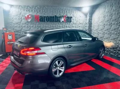 Vendo Peugeot 308 2019 - 12990 EUR, 119631 km - AUTO.MOTO.pt