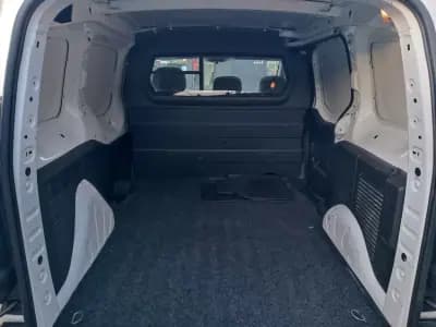 Vendo Citroën Berlingo 2017 - 8500 EUR, 331000 km - AUTO.MOTO.pt