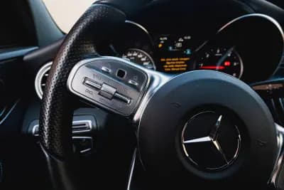 Vendo Mercedes-Benz C 220 2020 - 30900 EUR, 169000 km - AUTO.MOTO.pt