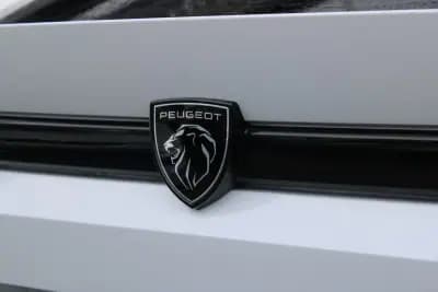 Sell Peugeot 408 2024 - 28900 EUR, 7058 km - AUTO.MOTO.pt