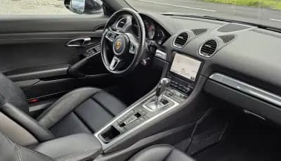 Vendo Porsche 718 Boxster 2016 - 64999 EUR, 26000 km - AUTO.MOTO.pt