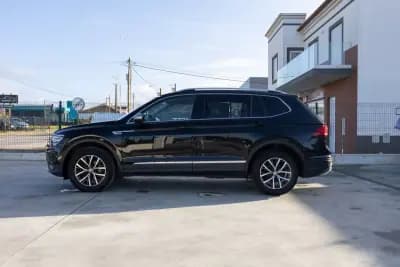 Sell Volkswagen Tiguan Allspace 2018 - 29890 EUR, 105000 km - AUTO.MOTO.pt