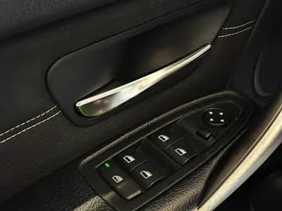 Vendo BMW 318 2012 - 16990 EUR, 173500 km - AUTO.MOTO.pt