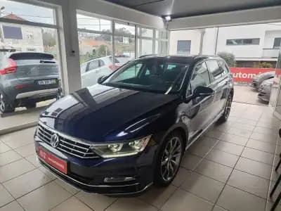 Vendo Volkswagen Passat Variant 2018 - 21990 EUR, 137500 km - AUTO.MOTO.pt