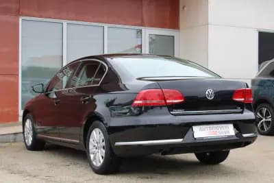 Vendo Volkswagen Passat 2011 - 10990 EUR, 174000 km - AUTO.MOTO.pt