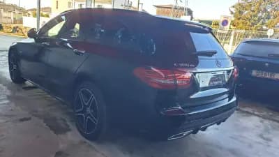 Vendo Mercedes-Benz C 300 2020 - 24999 EUR, 175000 km - AUTO.MOTO.pt