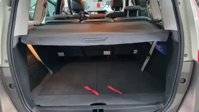 Vendo Renault Grand Scénic 2012 - 9990 EUR, 188000 km - AUTO.MOTO.pt