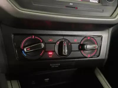 Vendo SEAT Ibiza 2019 - 11450 EUR, 70284 km - AUTO.MOTO.pt