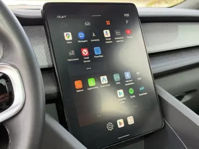 Sell Polestar 2 2020 - 34000 EUR, 59000 km - AUTO.MOTO.pt