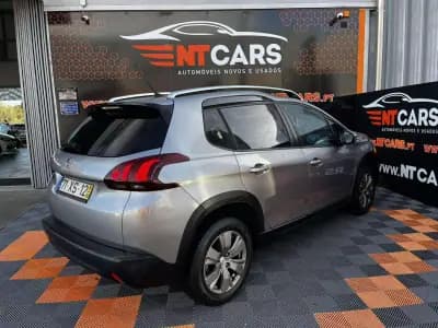 Vendo Peugeot 2008 2019 - 13900 EUR, 39416 km - AUTO.MOTO.pt
