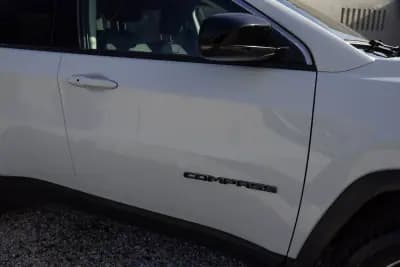 Sell Jeep Compass 2022 - 24250 EUR, 92000 km - AUTO.MOTO.pt