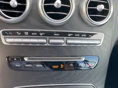 Vendo Mercedes-Benz C 220 2018 - 38900 EUR, 76254 km - AUTO.MOTO.pt