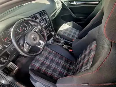 Vendo Volkswagen Golf 2015 - 22490 EUR, 108000 km - AUTO.MOTO.pt