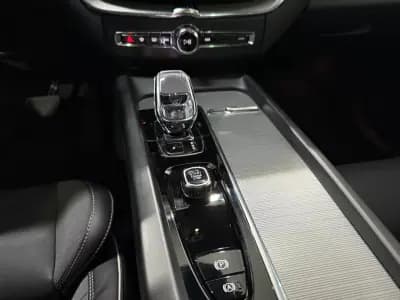 Sell Volvo XC 60 2024 - 59900 EUR, 11000 km - AUTO.MOTO.pt