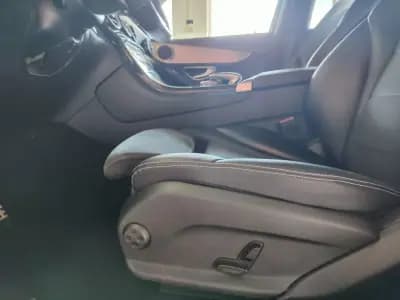 Vendo Mercedes-Benz GLC 220 2015 - 27450 EUR, 178000 km - AUTO.MOTO.pt