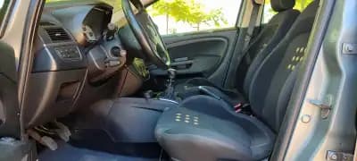 Vendo Fiat Punto 2008 - 4500 EUR, 198000 km - AUTO.MOTO.pt