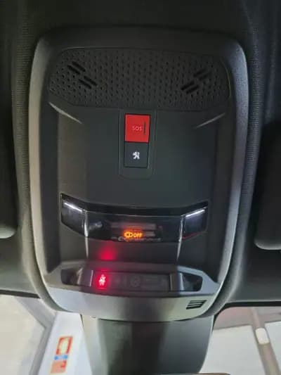 Sell Peugeot e-208 2022 - 18999 EUR, 14864 km - AUTO.MOTO.pt