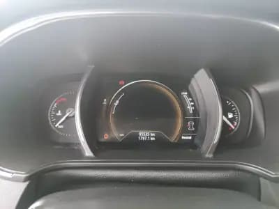 Vendo Renault Mégane 2019 - 17900 EUR, 96000 km - AUTO.MOTO.pt