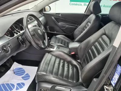 Vendo Volkswagen Passat 2006 - 8350 EUR, 138534 km - AUTO.MOTO.pt